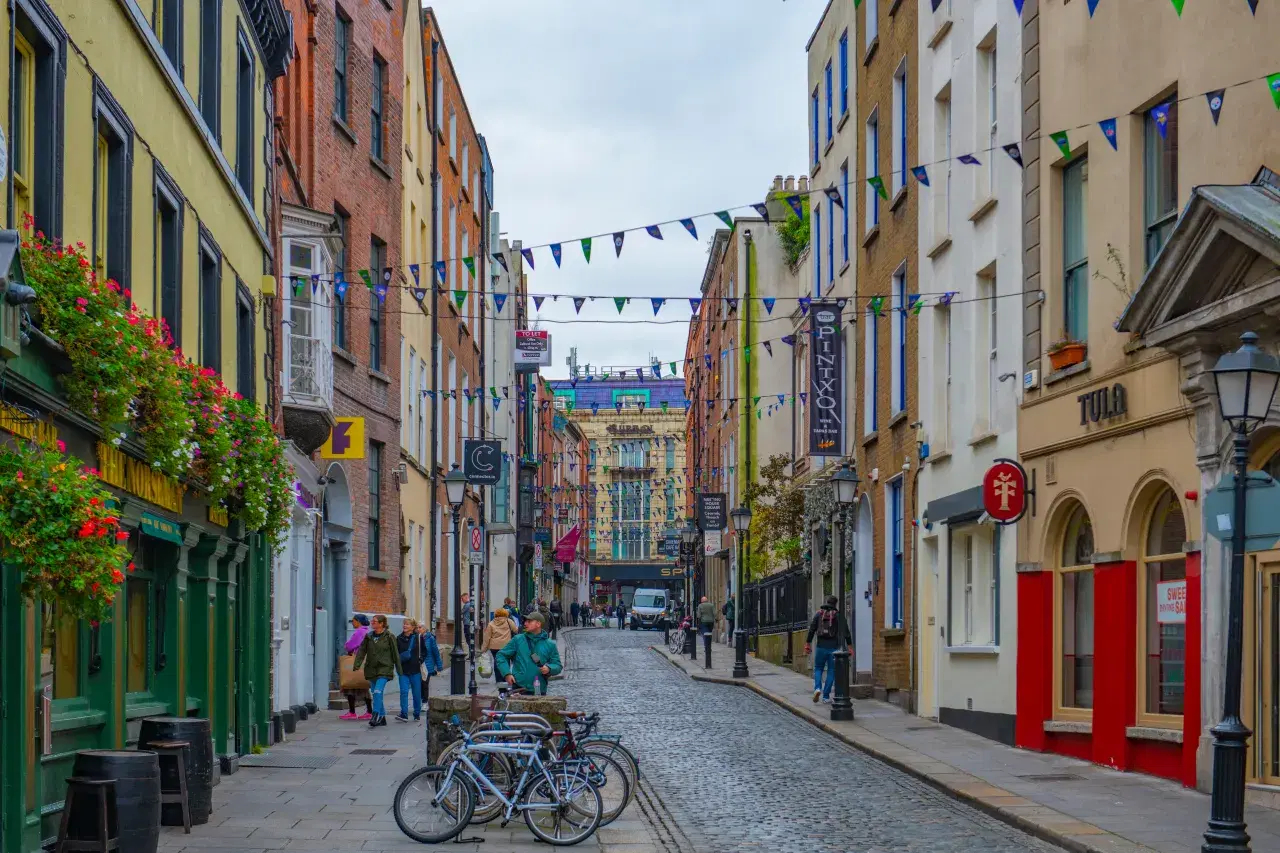 Why choose Coach Hire Network for travel to Ireland