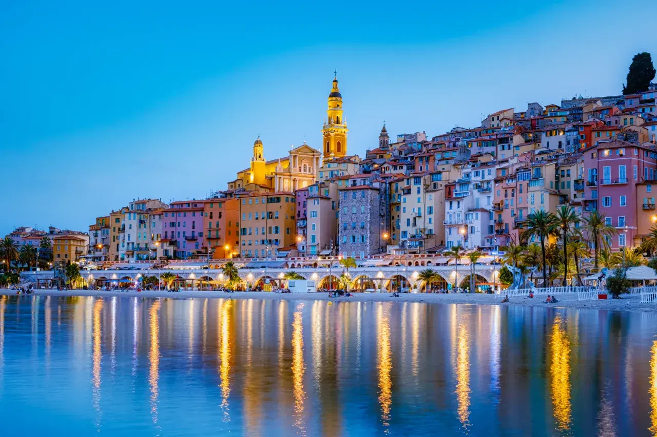 Coach hire pricing for France travel