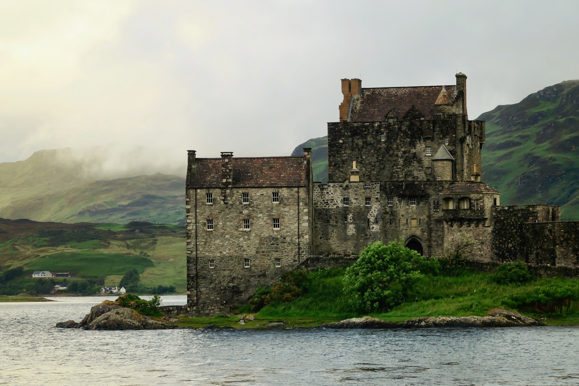 Coach hire pricing for Scotland travel