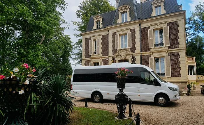 Minibus hire with driver for France travel